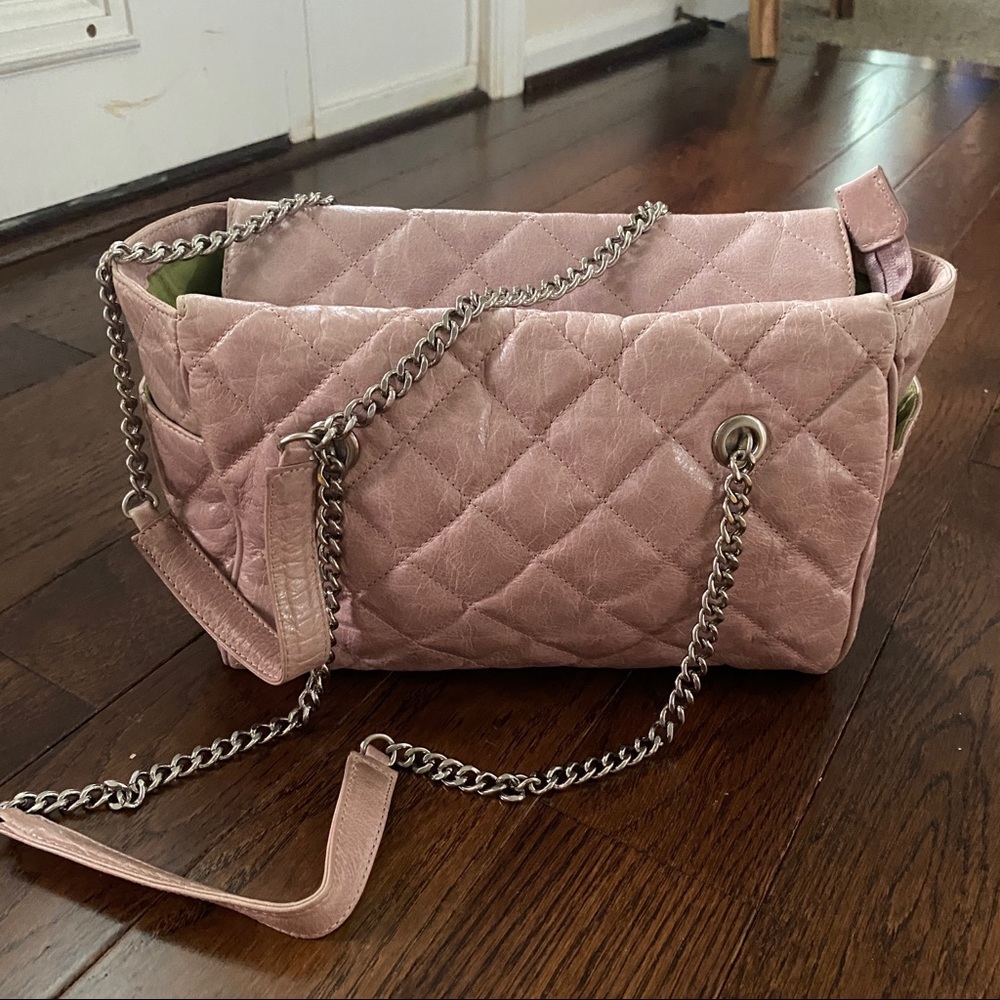 LIKE NEW! Quilted HOBO bag